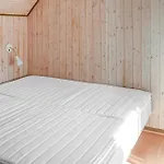 度假居 2 Bedroom Stunning In *