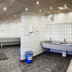 2 Bedroom Stunning In * 汉斯特霍尔姆