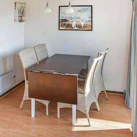 度假居 Stunning Home In Hanstholm With Swimming Pool *