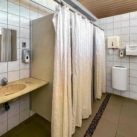 Hébergement de vacances 2 Bedroom Stunning In *