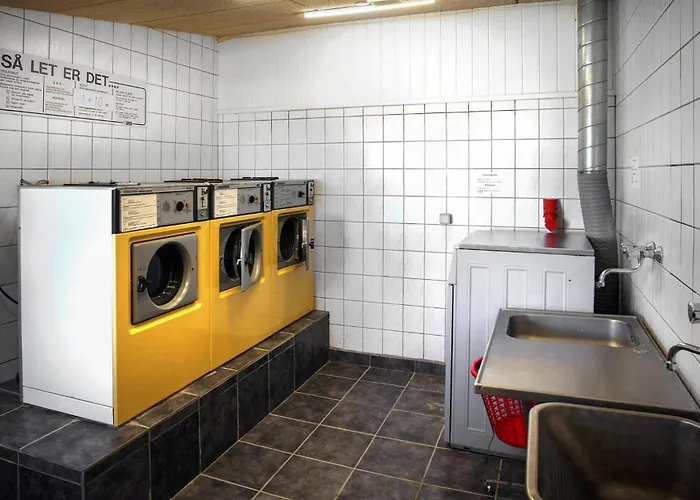 2 Bedroom Stunning In *